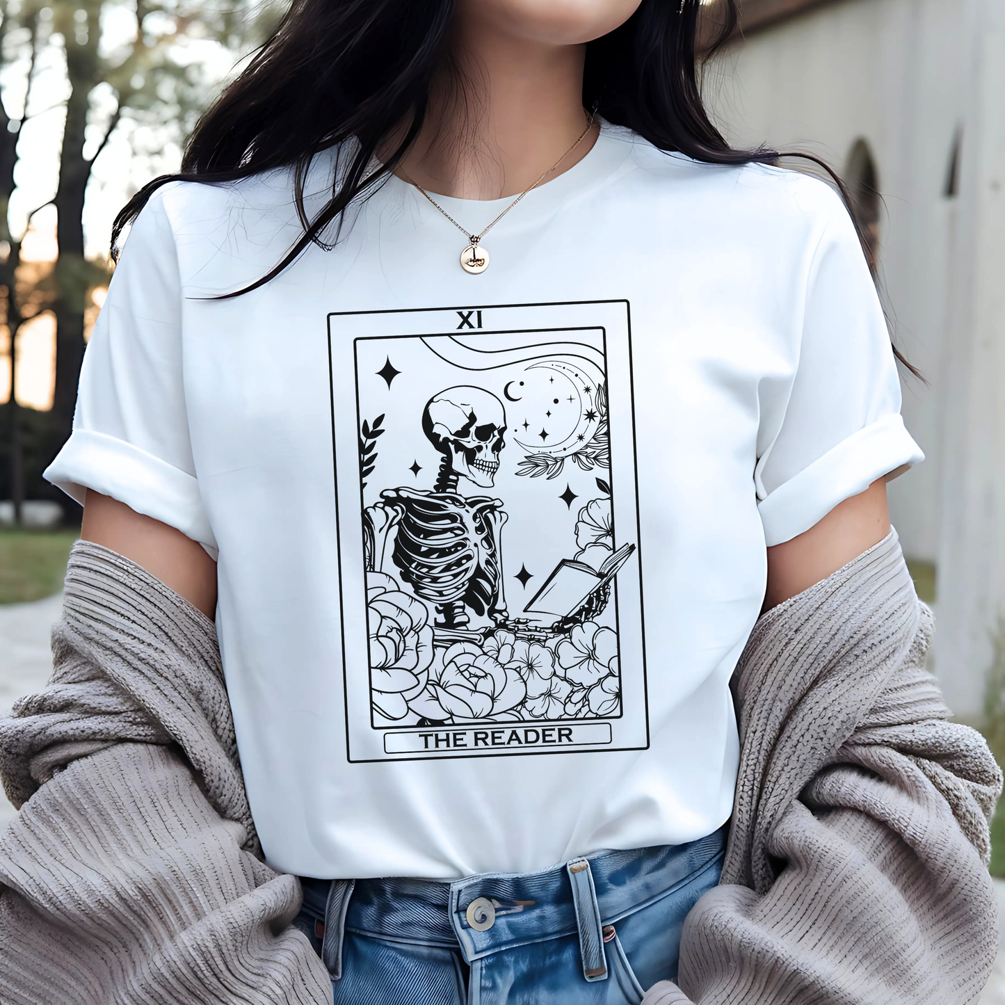 Reader Tarot Card: Unisex Tee