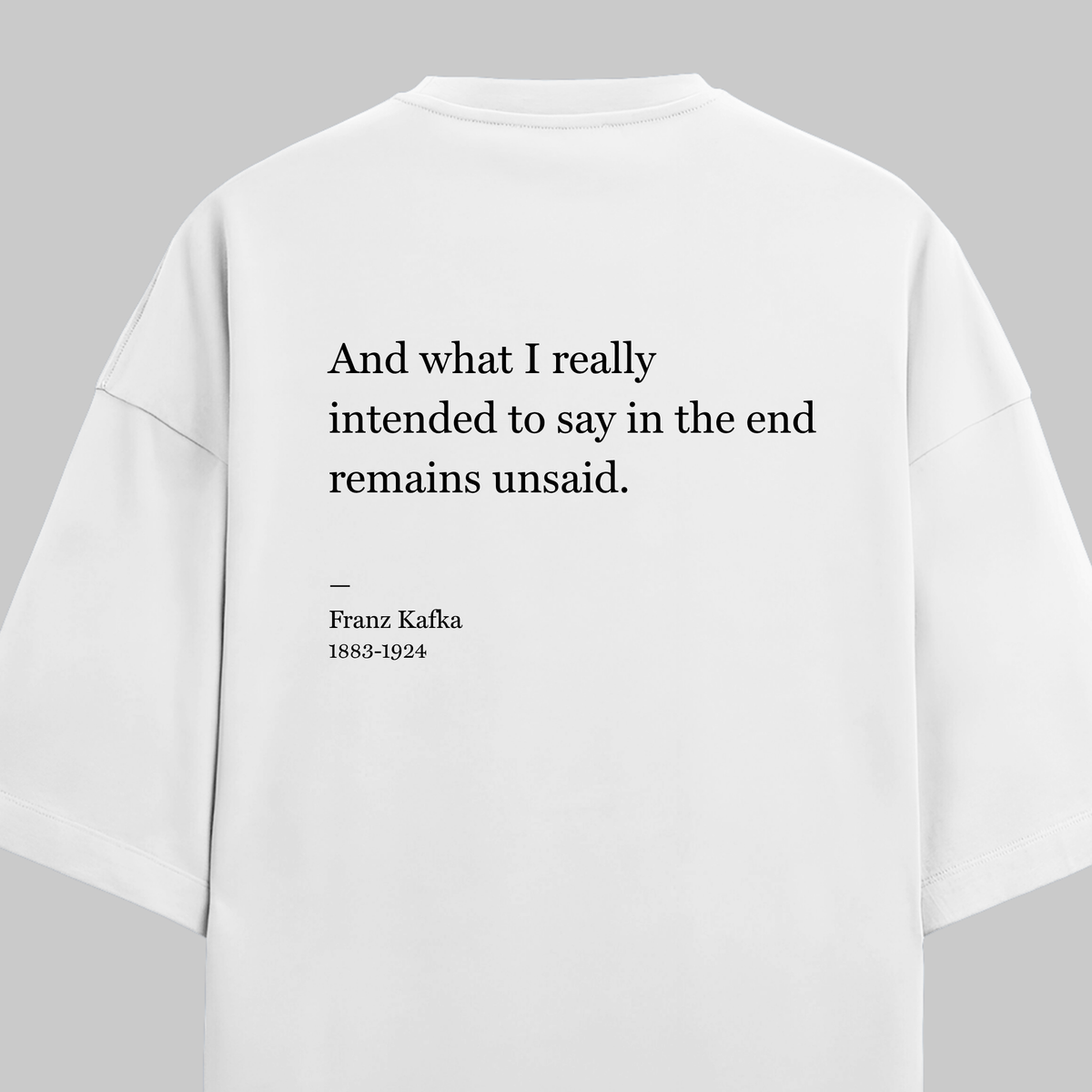 In The End: : Oversized Kafka Literature Tee
