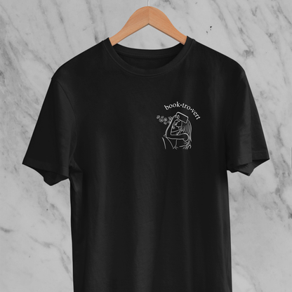 Booktrovert: Minimal Tee