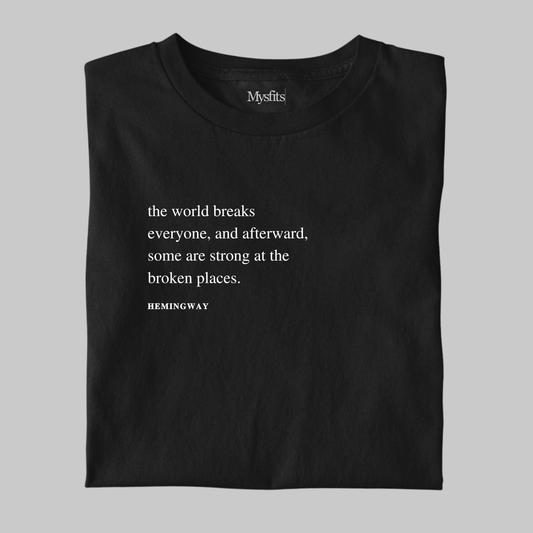Hemingway: Minimal Tee